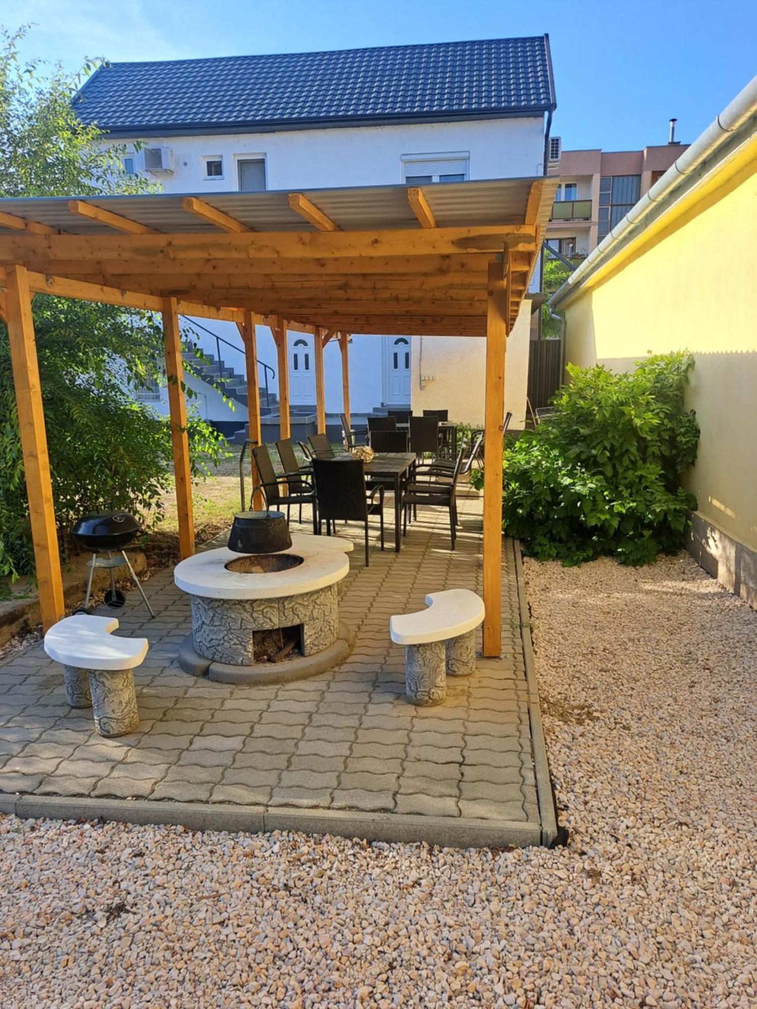 Belvarosi Lux Apartman Vásárosnamény Zewnętrze zdjęcie